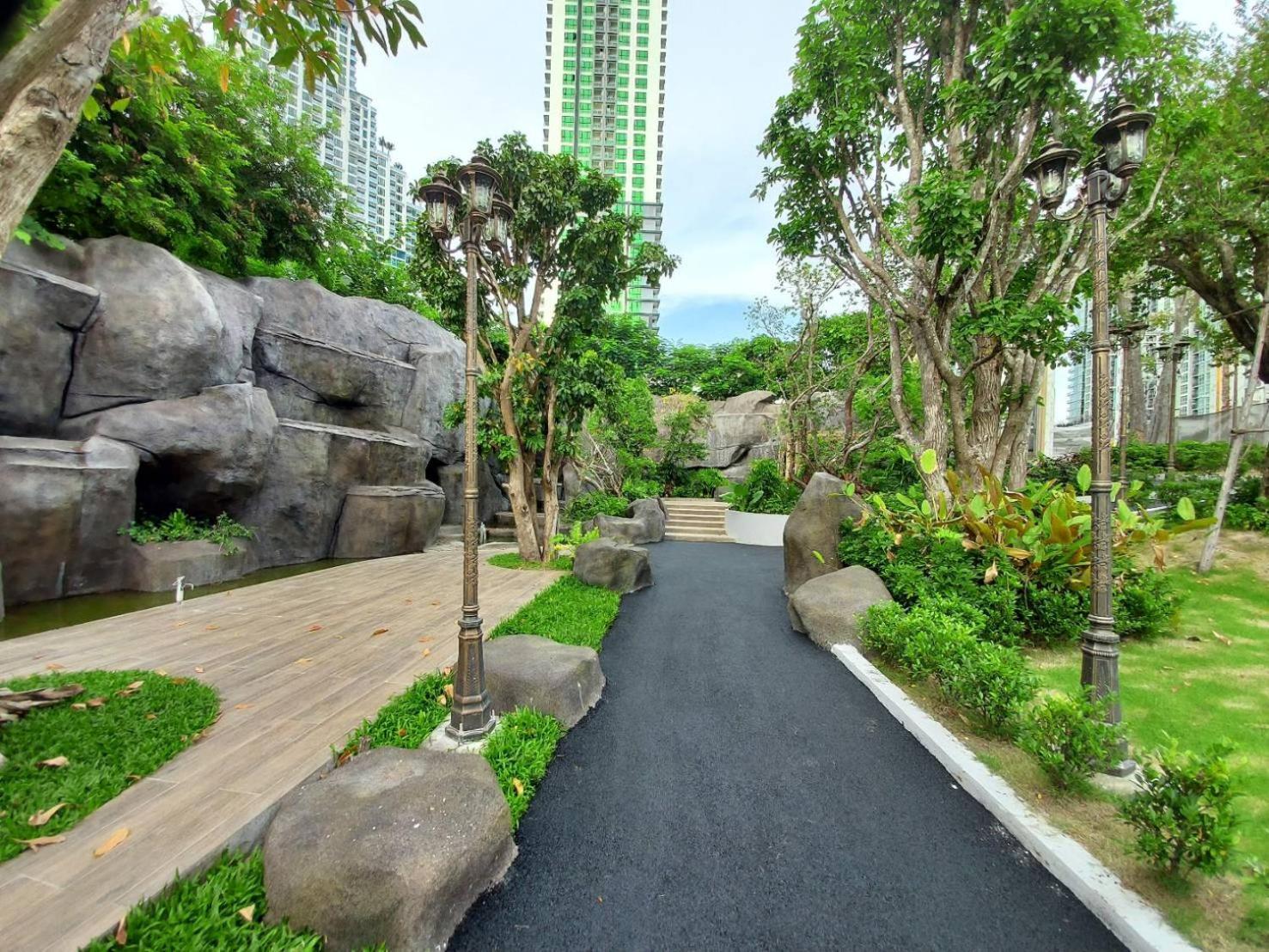 Apartamento The Astra Sky River Jomtien Exterior foto
